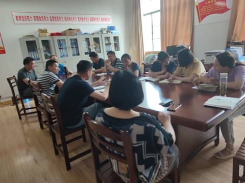 说明: G:\党务\足交视频
照片留存\2021\20210611期中教学检查教师座谈会\MVIMG_20210611_151828.jpg